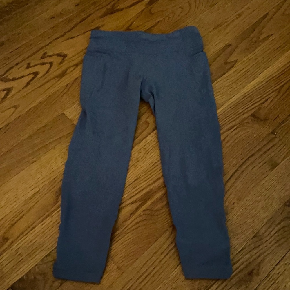 Athleta Girl, size 8-10 girl, blue capris leggings